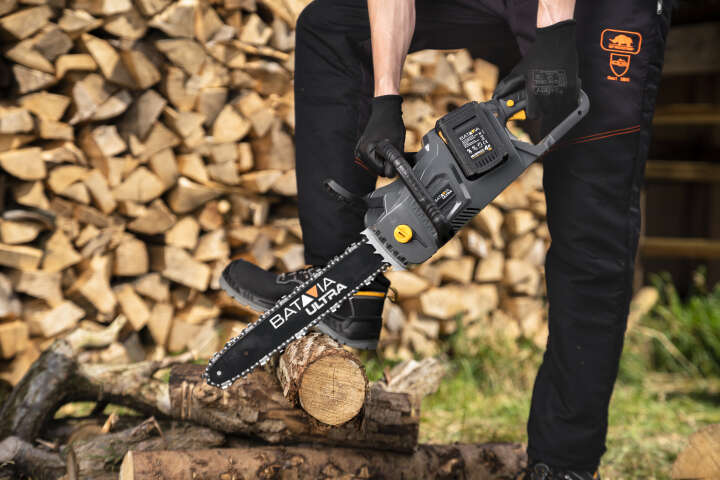 BATAVIA Akku-Kettensäge 18V 4 Ah MAXXPACK